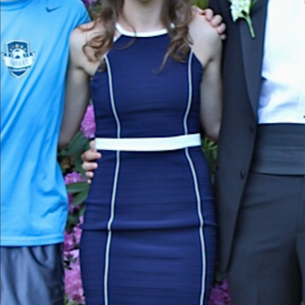 GUESS Navy Bodycon Dress with White Piping size 0